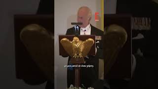Το αστείο του Καρόλου στον Τραμπ: «Τολμώ να πω ότι, αν δεν ήμασταν εμείς, θα μιλούσατε γαλλικά...!»