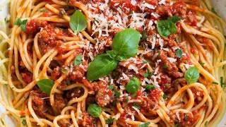 Super delicious quick & easy spaghetti bolognese