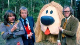 The Goodies - Father Christmas Do Not Touch Me chords