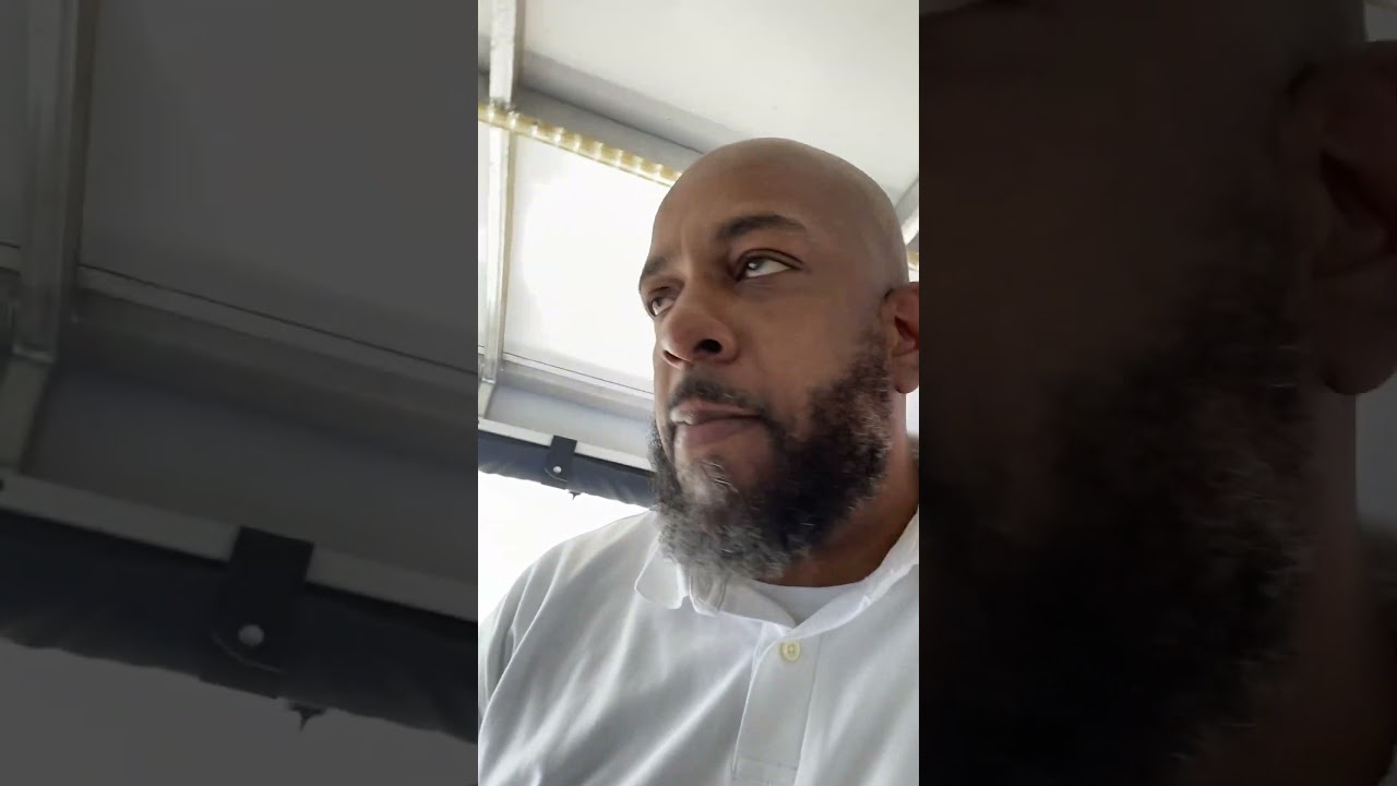 DJ Hard Hitta Live in the Mix for Private All White Party !