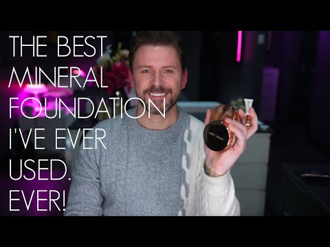 Video: Natio Mineral Crystal Loose Foundation Review