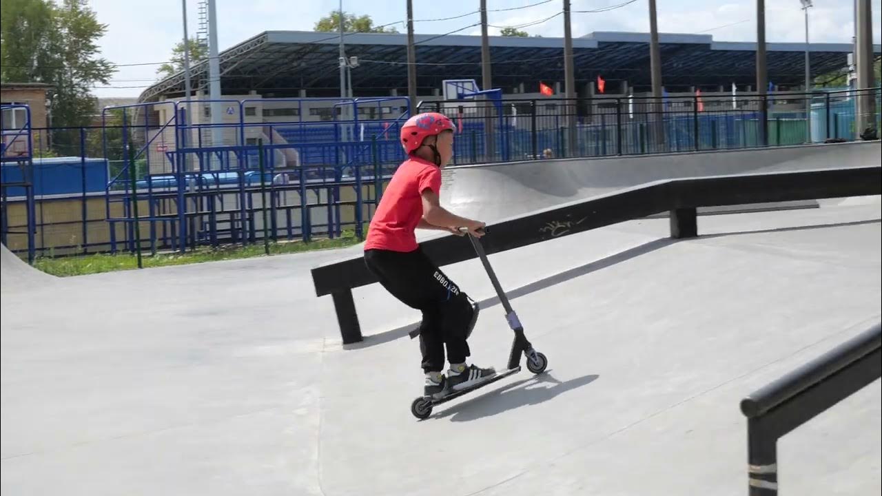 Суров Максим - новички, контест Drive Scooters в скейтпарке г ...