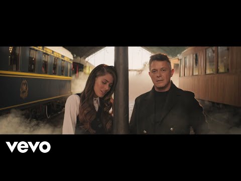 TINI, Alejandro Sanz - Un Beso en Madrid