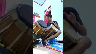 Download Lagu gedoblag-gedablug 5🪘🪘🪘 #kendang #kendangbanyuwangi #rampakkendang #mbalikonongisun #fyp #shorts MP3