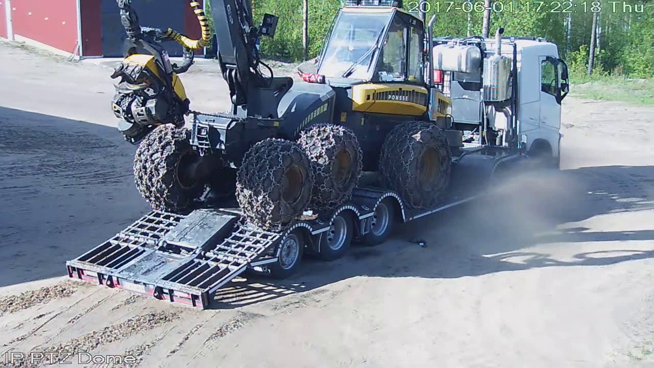 Volvo 10x4 kuormaus Ponsse Ergo © Arilahti Ky 2017