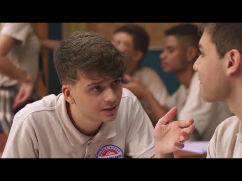 Ator Joãozinho Oliveira - Cena no Filme Amiga do Inimigo