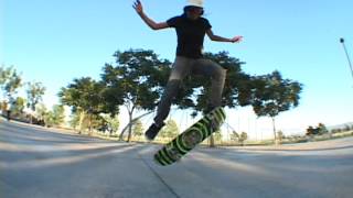Eliana Sosco Skateboarding (2008)