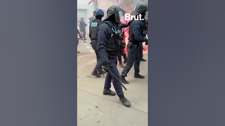 Tensions flare between cops and protesters in Paris