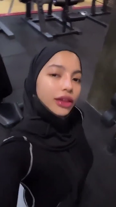 Oklin Fia jilbab ketat  #oklin #oklinfia #viral #lucu #ukhti #solehot #hijabers #jilbab #bodygoals