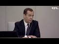 Что ответил Медведев на обвинения в корррупции?