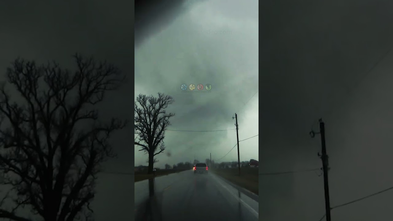 Tornado Warned Supercell in Ohio! Crazy February Weather #shorts