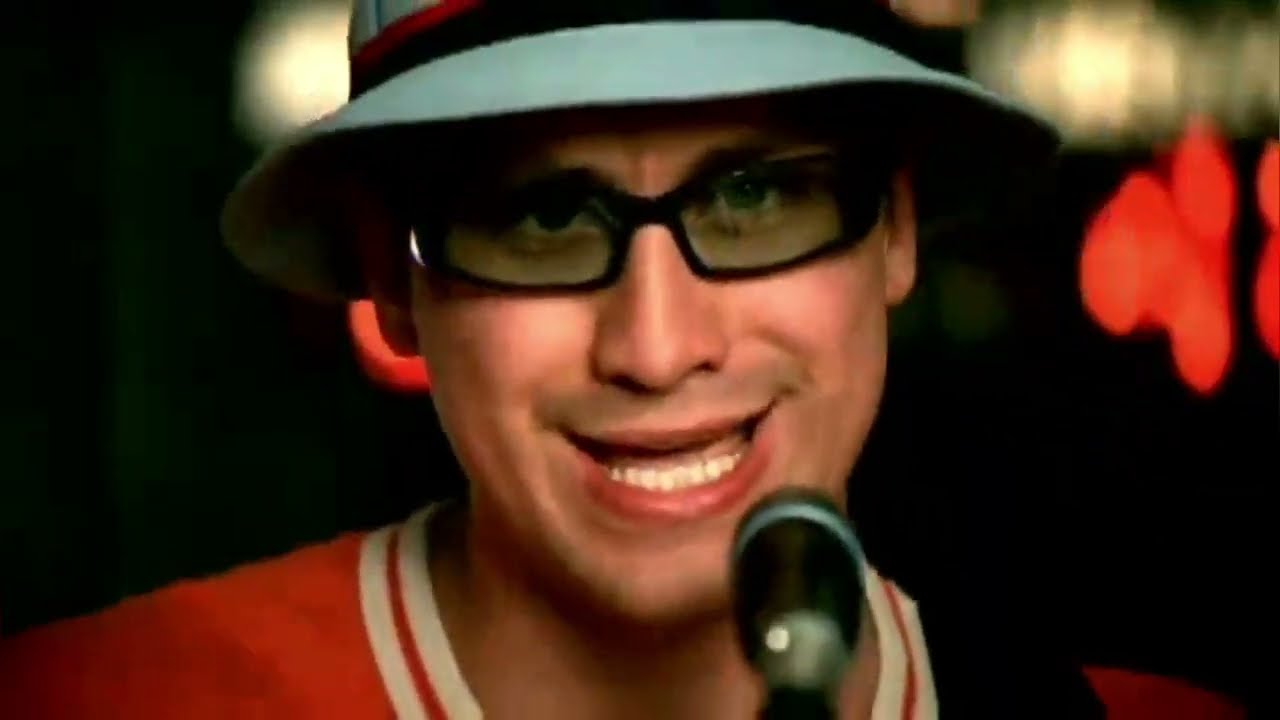 Wheatus - Teenage Dirtbag [Official Music Video] - YouTube
