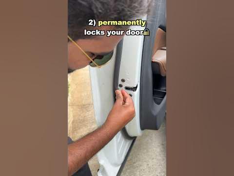 This feature is unbelievable in Volvo XC 60!😱 #volvocars #safecars #