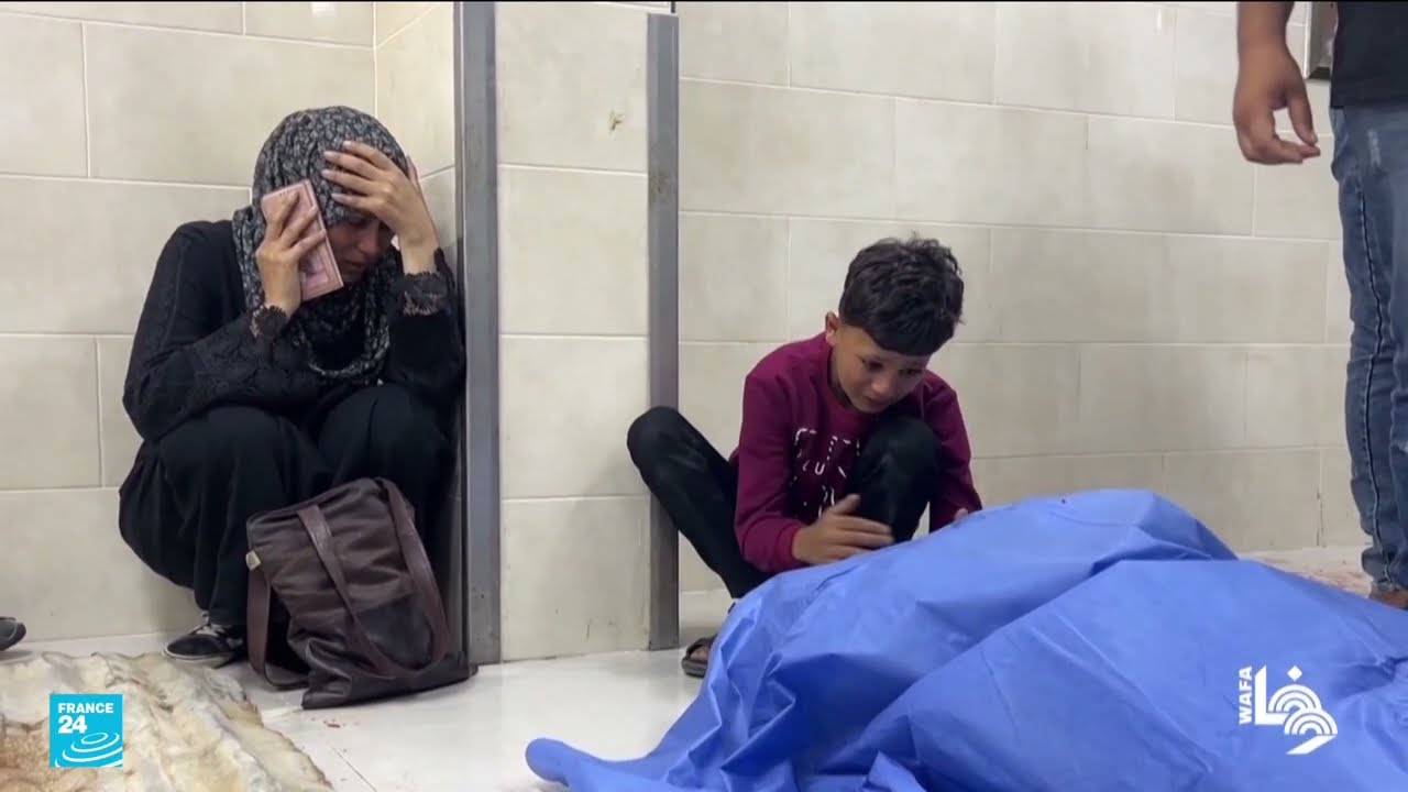 مقاتلات إسرائيلية تقصف خيام النازحين وتقتل عشرات الفلسطينيين في قطاع غزة