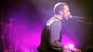 Coldplay - Christmas Lights (Live from Liverpool)