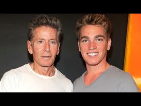 79 YEAR OLD CALVIN KLEIN DATING A 34 YEAR OLD MAN - YouTube