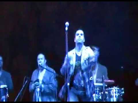 (26 Junio 2010) Grupo CaÃ±averal interpretando sus mas grandes Ã©xitos en Tolcayuca Hidalgo. El audio se escucha asi por que se saturo el micro de la camara