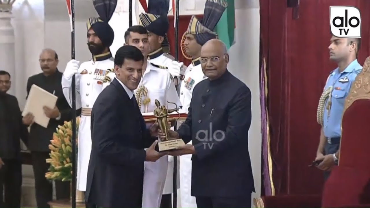 Badminton Coach U Vimal Kumar Receives Dronacharya Award 2019 By President Ram Nath Kovind | ALO TV