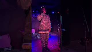 Makellow: Ups: Live Performance
