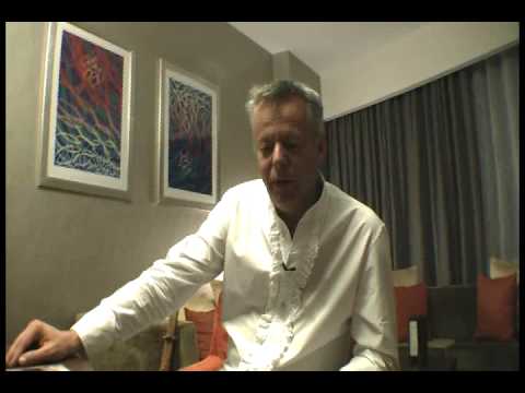 Guarda Tommy Emmanuel & Frank Vignola - Just Between The Frets (2009) - 07. Sweet Dreams su YouTube