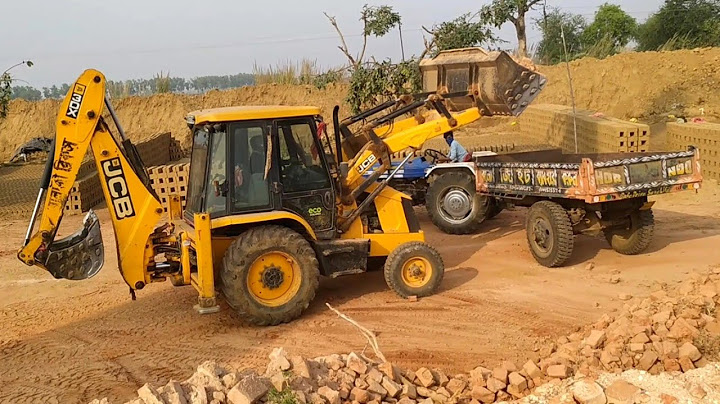 New Jcb 3dx Backhoe Loader Machine loading Mud In Old Powertrack And Sonalika Tractor | Jcb Tractor