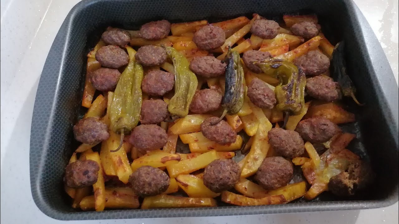 KIZARTMA DERDİ OLMADAN FIRINDA KÖFTE PATATES TARİFİ /KÖFTE TARİFİ /ANA YEMEK TARİFLERİ #köftepatates KIZARTMA DERDİ OLMADAN FIRINDA KÖFTE PATATES TARİFİ /KÖFTE TARİFİ /ANA YEMEK TARİFLERİ #köftepatates