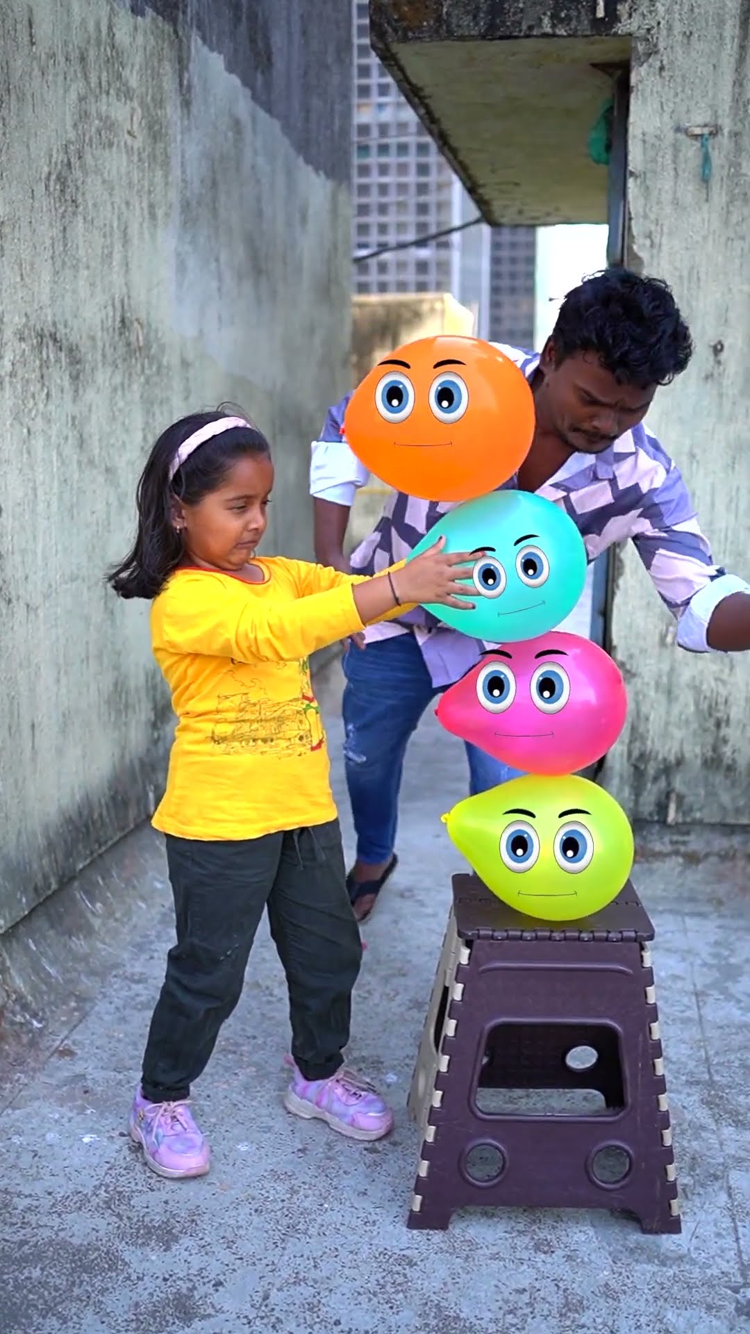 Anam ko sare Balloon chahiye ?? #shorts #funnyshorts #funnyvideos