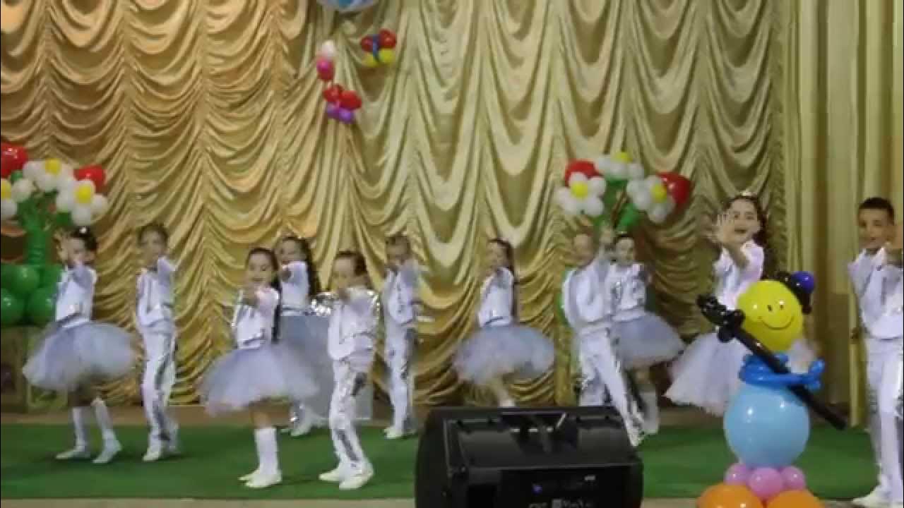 овация барнаул. просто мы маленькие звёзды текст песни. звёзды будут петь и танцевать. просто мы маленькие. песня мы маленькие звезды.