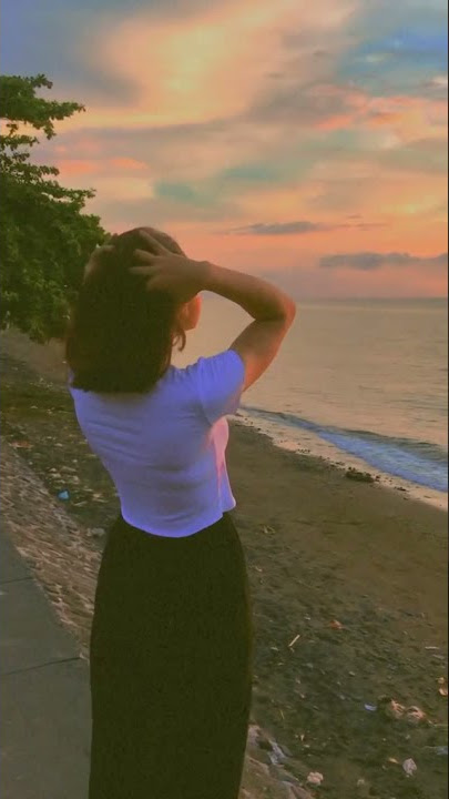 LIHAT SENJA DI SAMPING PANTAI  BARENG DOI | HALU STORY #shorts  #storyhalu #storyig #storywa