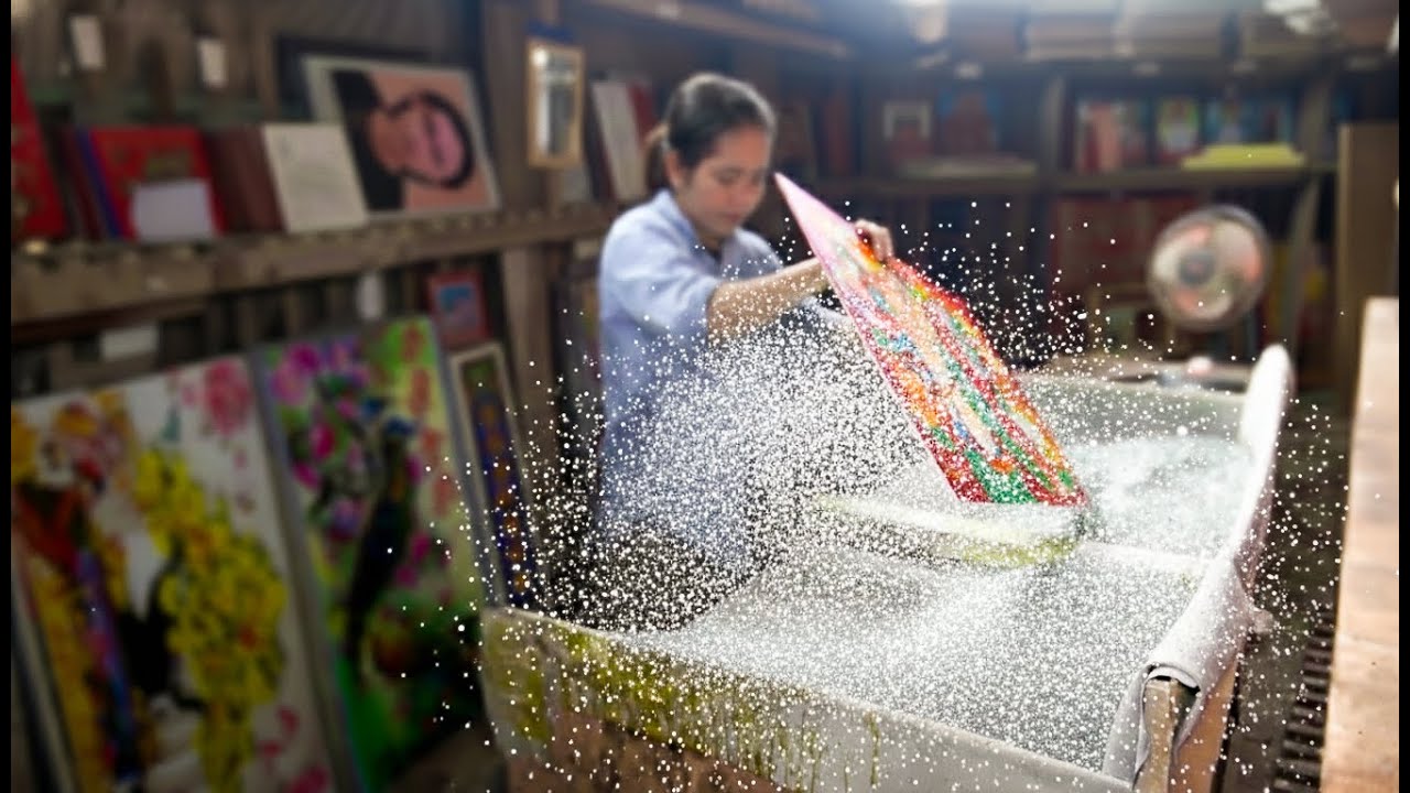 99% людей примут это за настоящие драгоценные камни, пока не коснутся стекла