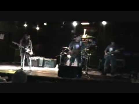 cover Reckless Logic - George Thorogood Bad to the Bone cover @ Club Red Aug 9. 2013