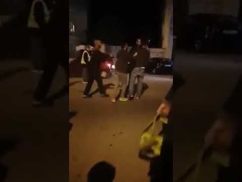 لحظة الاعتداء على مغني الراب علي صامد  