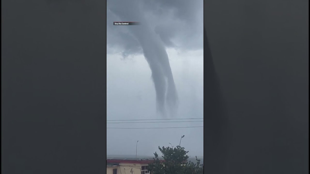 Large Waterspout Spotted Over Havana S Coastline Near U Embassy In Cuba