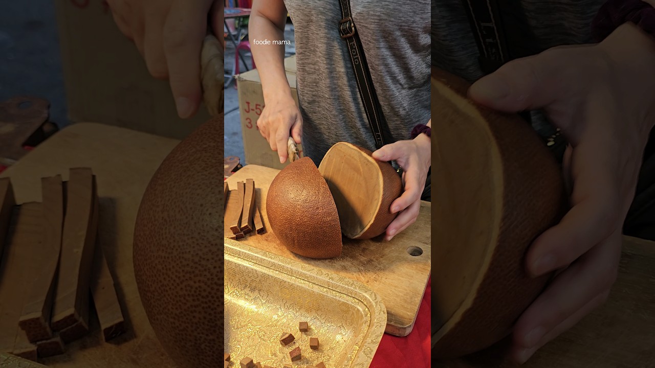 Do You Know This Brown Fruit? - Taiwanese Street Food - Brown Fruit Cutting