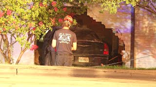 Chase involving minors ends in crash in Castle Hills