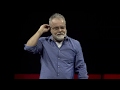 Enseñar y aprender de los pies a la cabeza | Hernán Aldana | TEDxPuraVidaED