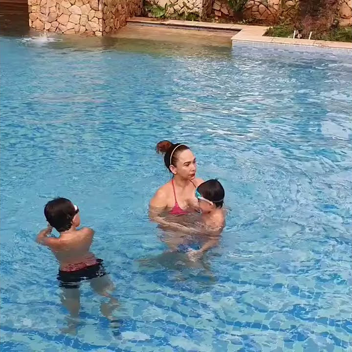 Kiki Fatmala Bikini Hot