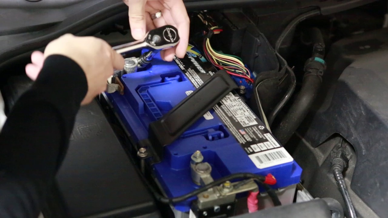 How To Replace The Battery | 2013 Range Rover Sport