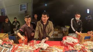 23  鮭魚全身都漲價啦~鮭魚頭老闆照樣給大家超划算價格~ #嘉義趙又廷 #全晟海產 #週二社頭夜市 #海鮮拍賣 #海鮮叫賣