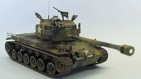 Super Pershing vs King Tiger Duel 1945