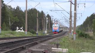 Электровоз ЭП1П 074 С пассажирским поездом  Улан Удэ Северобайкальск  Вос Сиб жд Бурятия(Электровоз ЭП1П 074 с пассажирским поездом Улан-Удэ Северобайкальск. проходом по ст.Посольская. ВСЖД Россия..., 2015-08-03T08:04:35.000Z)