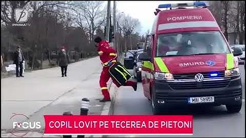 Copil lovit pe trecerea de pietoni