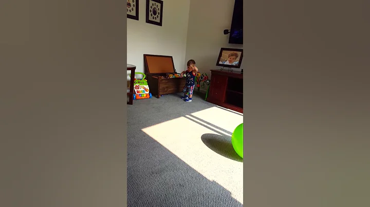 My 1 1/2 yr old dancing to twinkle twinkle