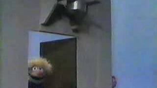 Classic Sesame Street - Harvey Kneeslapper S Door Prank