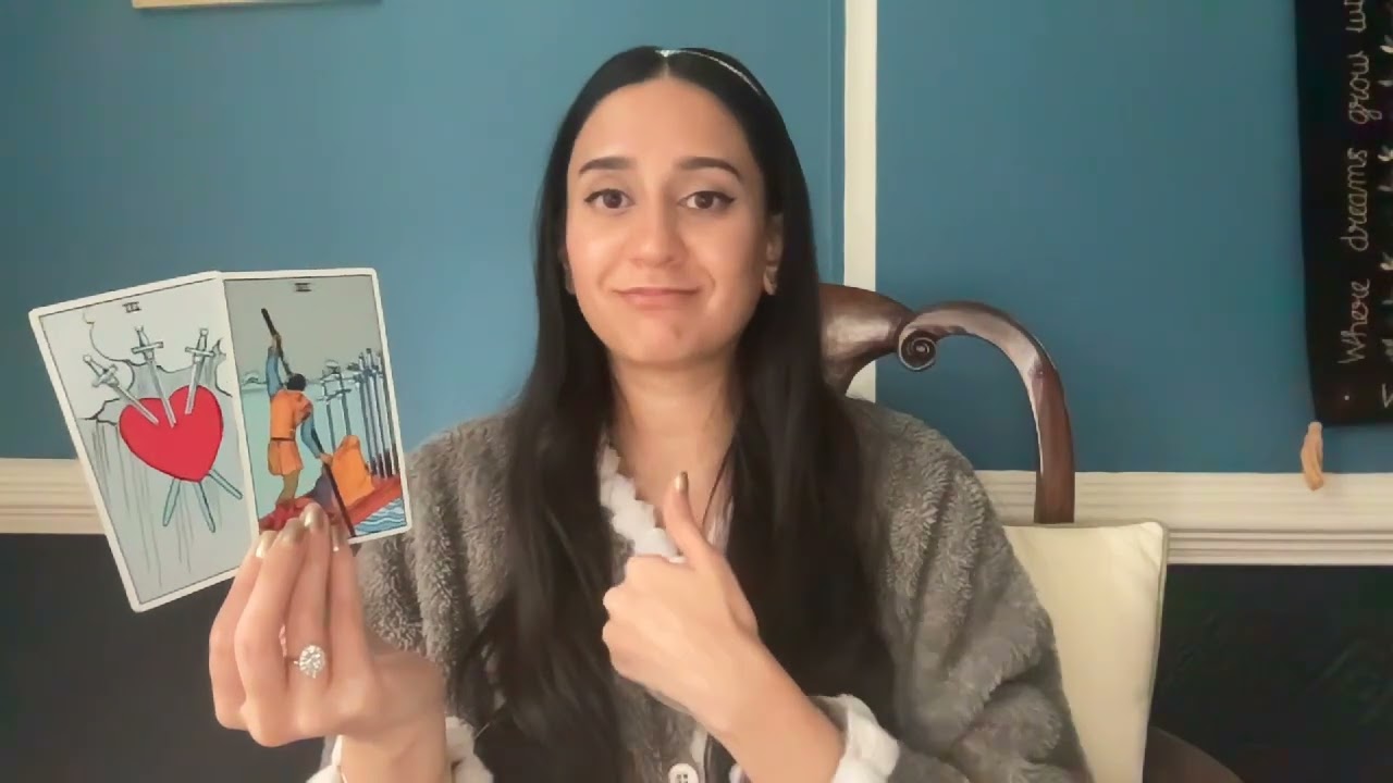 Этот человек уже какое-то время любит вас тихо...