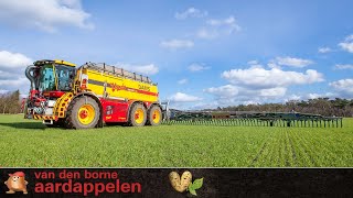 Vredo VT7028-3 and Bomech 30m applying manure wheat