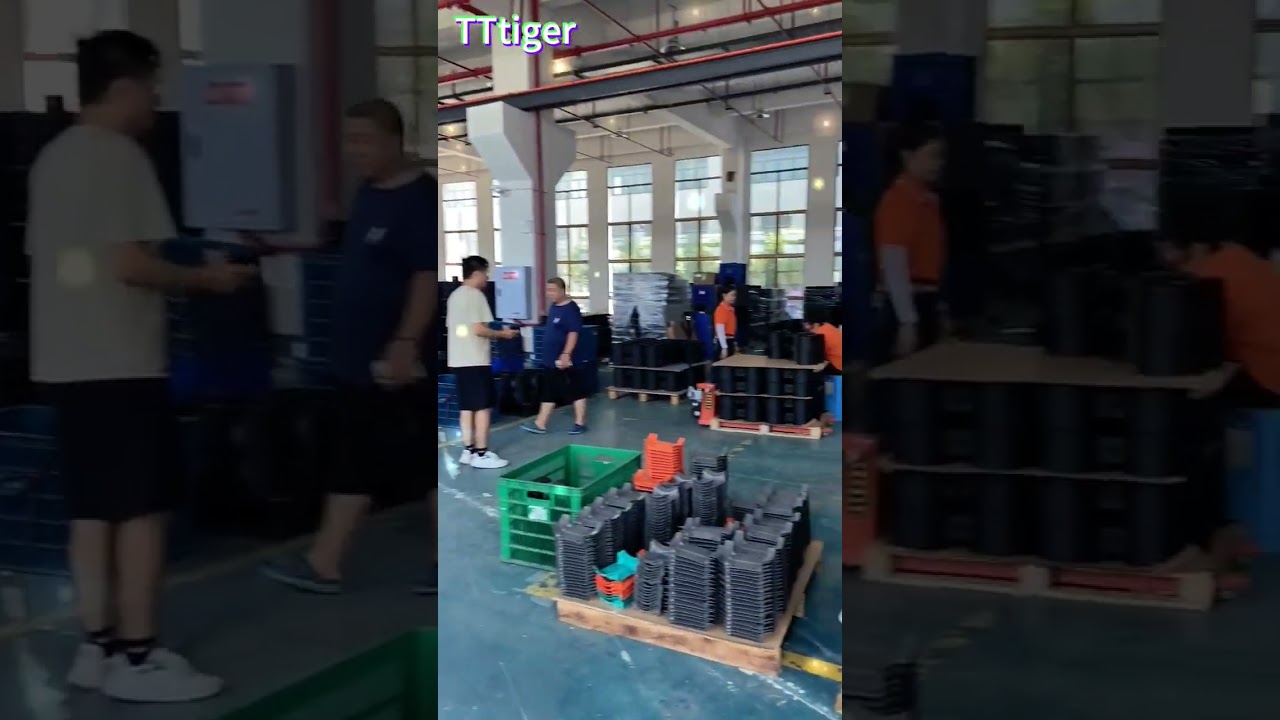 welcome to our factory 😁😁 