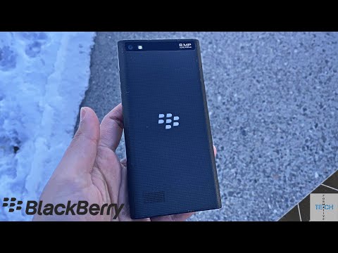 Using The BlackBerry Leap In 2021? | Still Worth It? (Full Review)