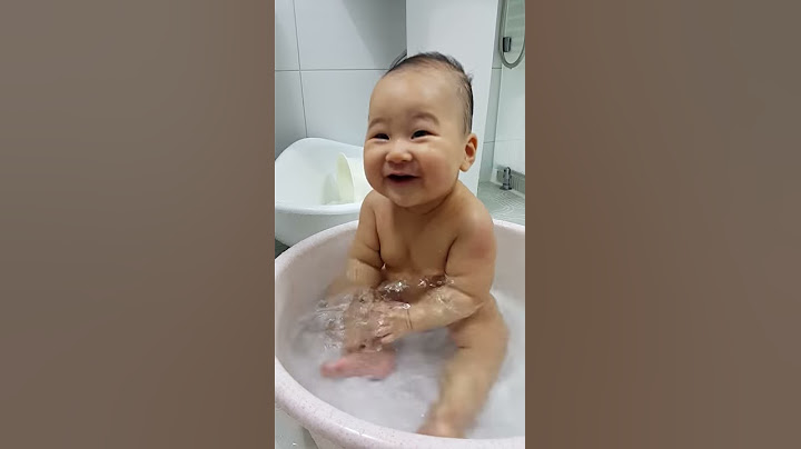 이쁜 조카 목욕씬^^