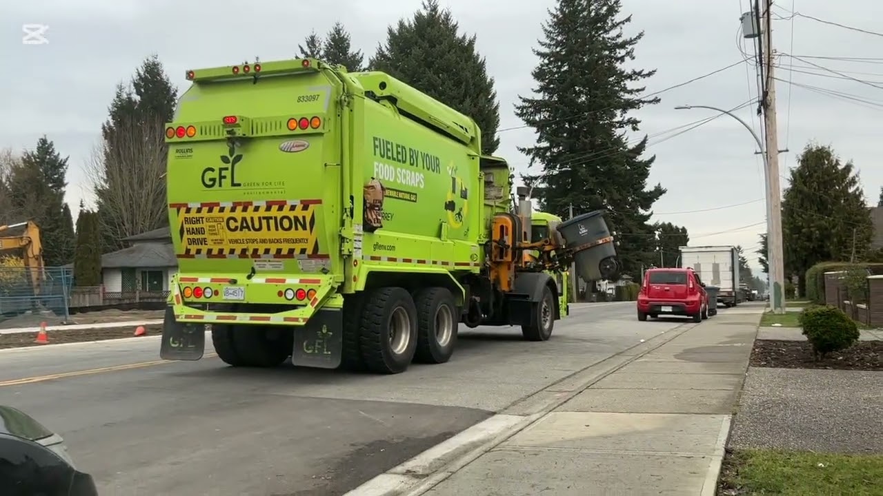 Recycling and yard waste 29  ft@BCgarbagetrucks 